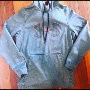 New under armor sweatshirt size small